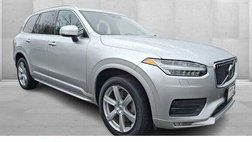 2022 Volvo XC90 T5 Momentum