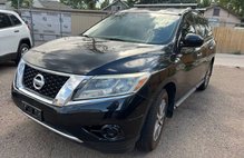 2014 Nissan Pathfinder SV
