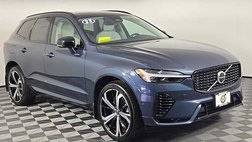 2023 Volvo XC60 Recharge T8 Ultimate Dark Theme