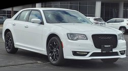 2023 Chrysler 300 Touring L