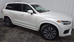 2022 Volvo XC90 T6 Momentum 7-Passenger