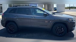 2023 Jeep Cherokee Altitude Lux