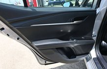 2025 Toyota Camry Hybrid LE