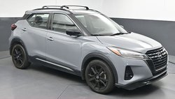 2022 Nissan Kicks SR