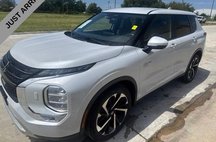 2023 Mitsubishi Outlander PHEV SE