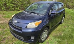 2012 Scion xD 5-Door Hatchback 5-Spd MT