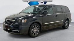 2014 Chrysler Town and Country S