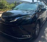 2022 Toyota Sienna XLE