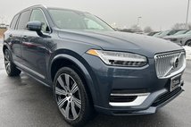 2024 Volvo XC90 Recharge T8 Ultimate Bright Theme 7P