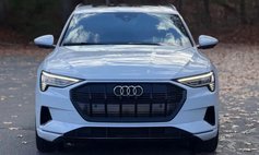2021 Audi e-tron quattro Premium