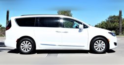 2017 Chrysler Pacifica Touring L FWD