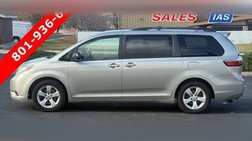 2016 Toyota Sienna LE