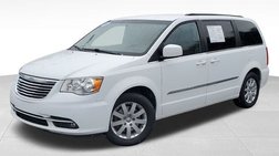2016 Chrysler Town and Country Touring