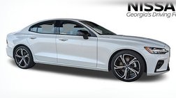 2024 Volvo S60 B5 Plus Dark Theme