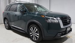 2022 Nissan Pathfinder Platinum