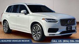 2022 Volvo XC90 T6 Momentum 7-Passenger