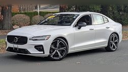 2024 Volvo S60 B5 Ultimate Dark Theme