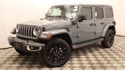2025 Jeep Wrangler Sahara 4WD