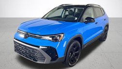 2025 Volkswagen Taos SE Black 4Motion