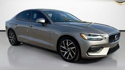 2020 Volvo S60 T6 Momentum