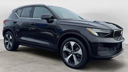 2025 Volvo XC40 B5 Core Bright Theme