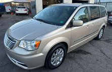 2015 Chrysler Town and Country Touring