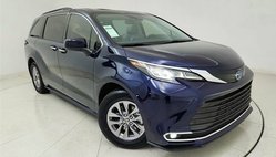 2022 Toyota Sienna XLE