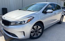 2018 Kia Forte5 LX