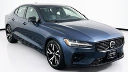 2024 Volvo S60 B5 Plus Dark Theme