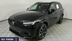 2023 Volvo XC90 Recharge T8 Ultimate Dark Theme