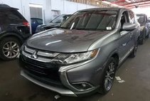 2018 Mitsubishi Outlander ES
