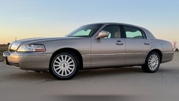 2003 Lincoln Town Car Executive