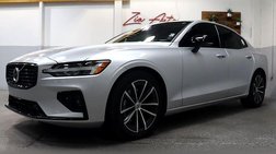 2022 Volvo S60 B5 Momentum