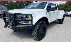 2022 Ford F-450 Super Duty Platinum