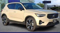 2025 Volvo XC40 B5 Plus Dark Theme