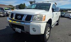 2004 Nissan Titan LE