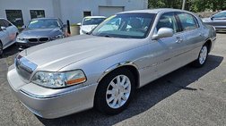 2011 Lincoln Town Car Signature Limited