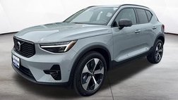 2026 Volvo XC40 B5 Plus