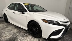 2022 Toyota Camry Hybrid SE Nightshade