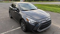 2020 Toyota Yaris LE