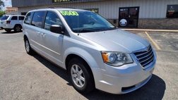 2010 Chrysler Town and Country LX