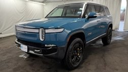2024 Rivian R1S Adventure