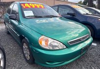 2001 Kia Rio Base