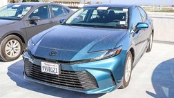 2025 Toyota Camry LE FWD