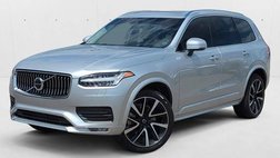 2022 Volvo XC90 T6 Momentum 7-Passenger