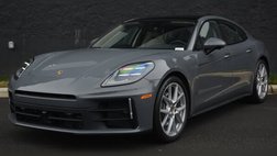 2026 Porsche Panamera 4