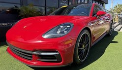 2018 Porsche Panamera 
