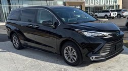 2023 Toyota Sienna XLE