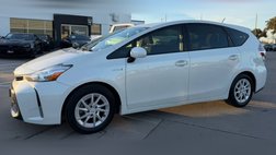 2017 Toyota Prius v Five