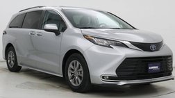 2023 Toyota Sienna XLE